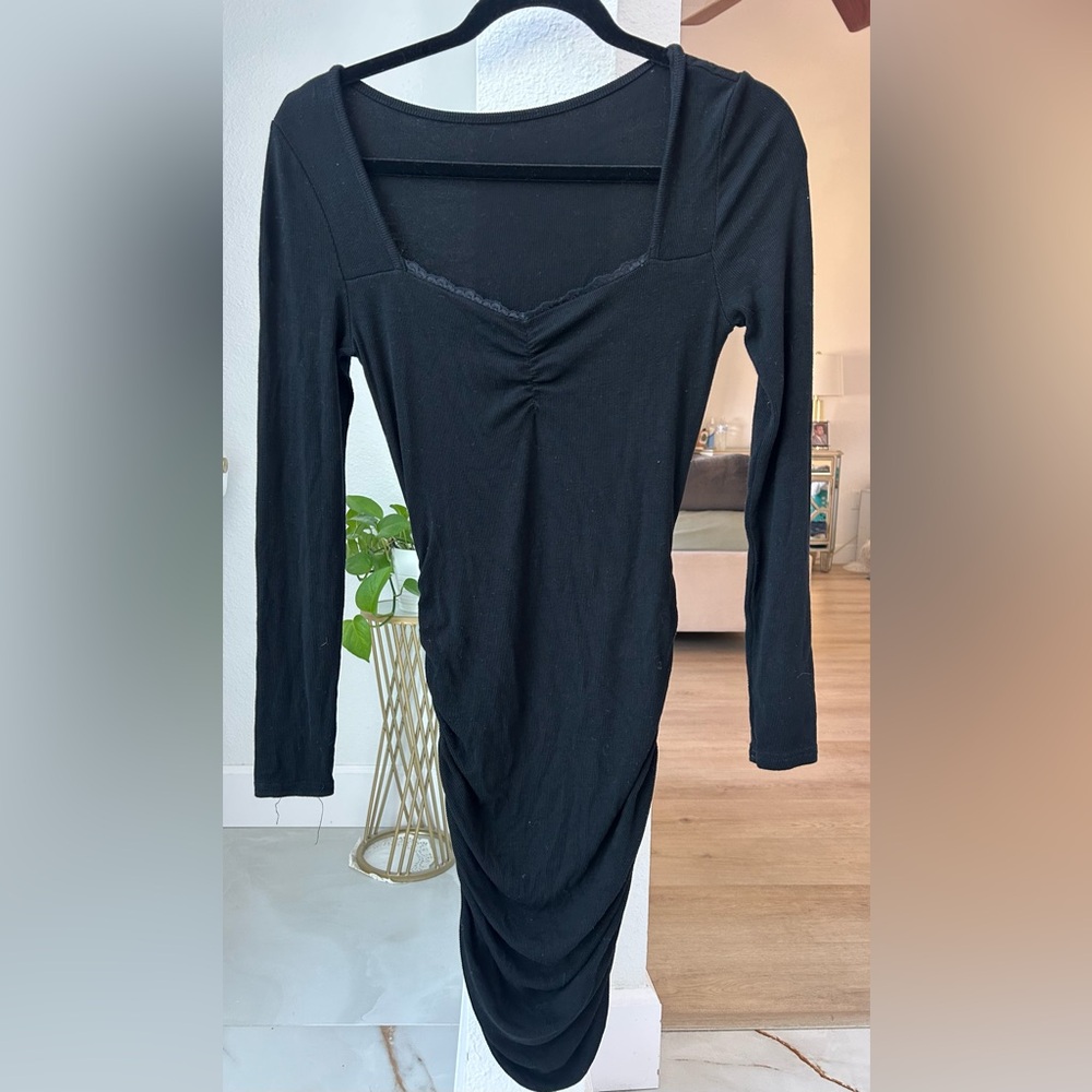 Black Long Sleeve Ruched Scoop Neck Dress